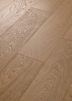 CASTLEWOOD OAK Hardwood by Shaw